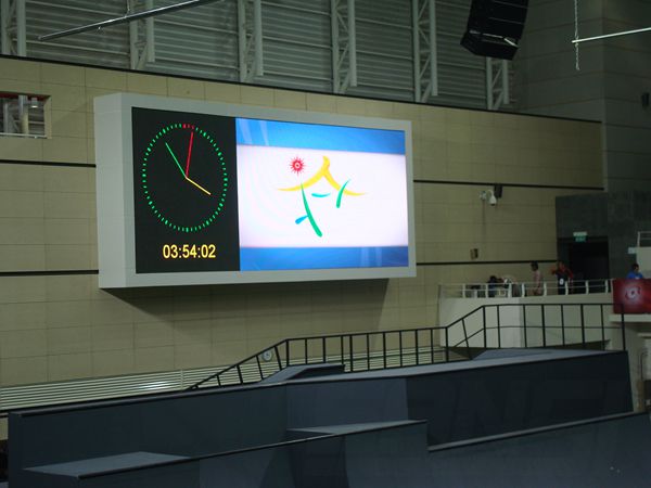 澳門科技大學(xué)體育場led室內(nèi)全彩顯示屏