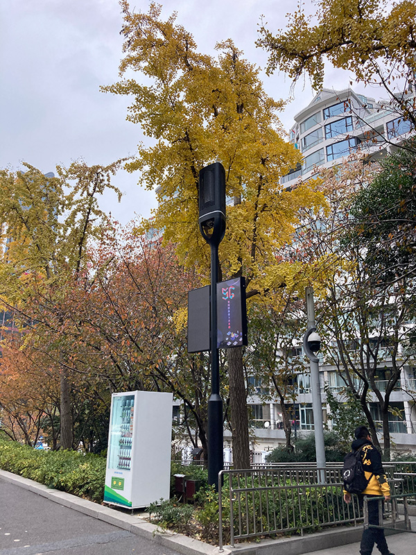 智慧燈桿是智慧城市建設(shè)的重要設(shè)備