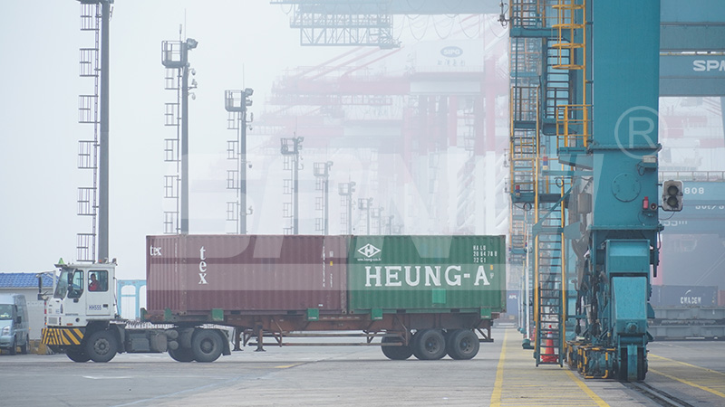 泛光燈,進駐,港口作業(yè)區(qū),200米,照射距離,無暗區(qū)