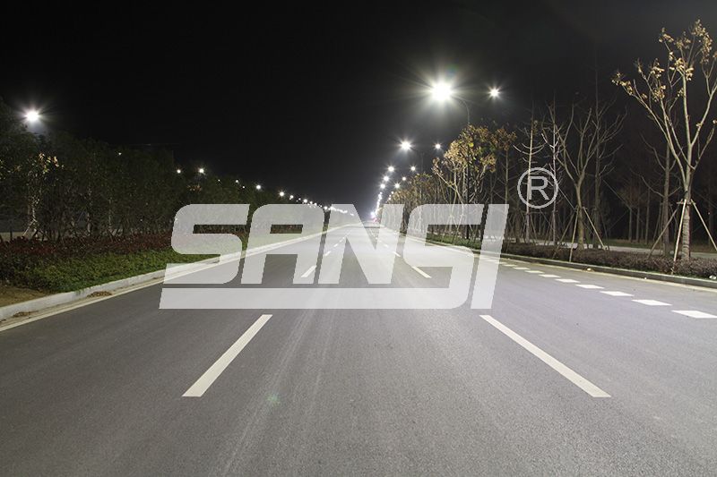 照亮生活,改善出行,LED,道路照明燈,點(diǎn)亮城市,美好未來