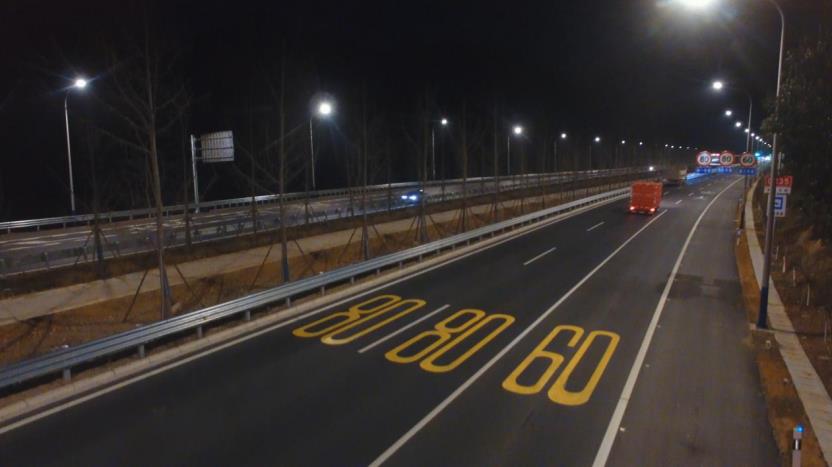 智慧路燈,道路照明,LED路燈,助力城市,多維場景升級