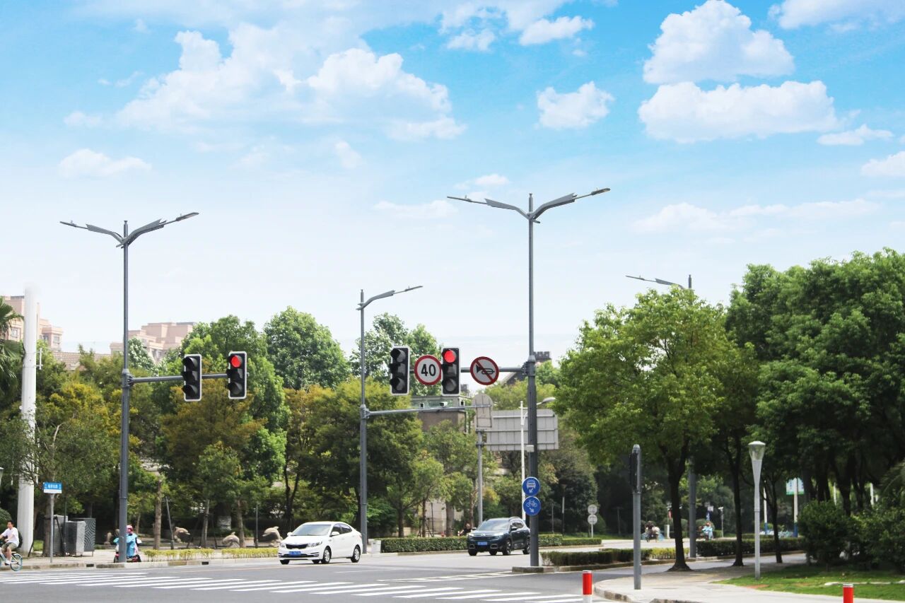 當(dāng)我們追光時(shí),也在追尋你,三思LED,照亮家國(guó),同慶之路