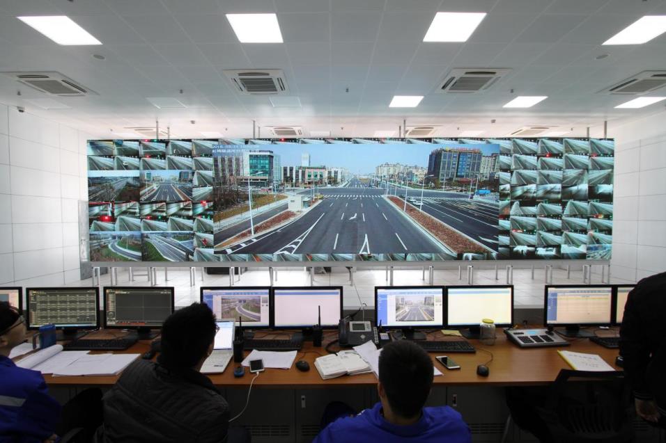 多屏聯(lián)動技術,指揮中心,開啟全城態(tài)勢,智能掌控新時代